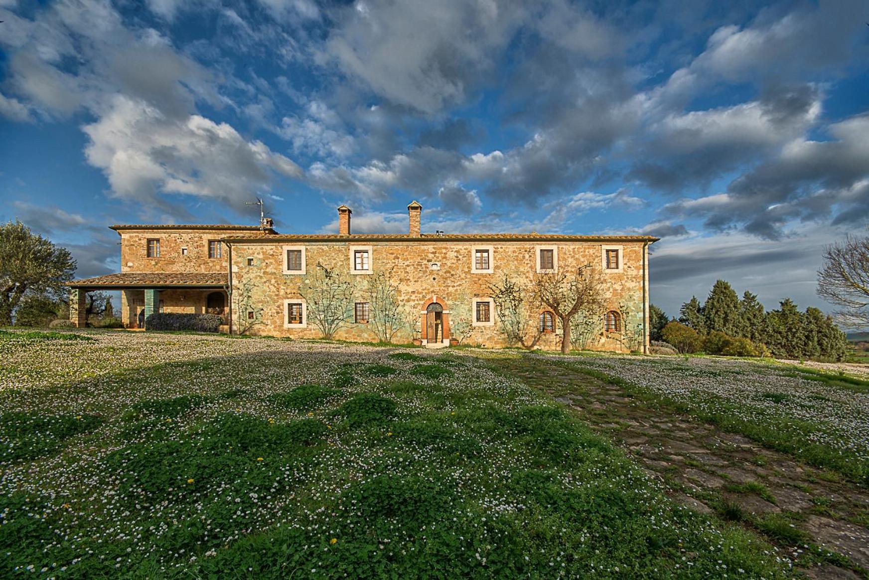 Agriturismo Le Sorbelle D'Orcia Con Piscina Pienza Eksteriør billede
