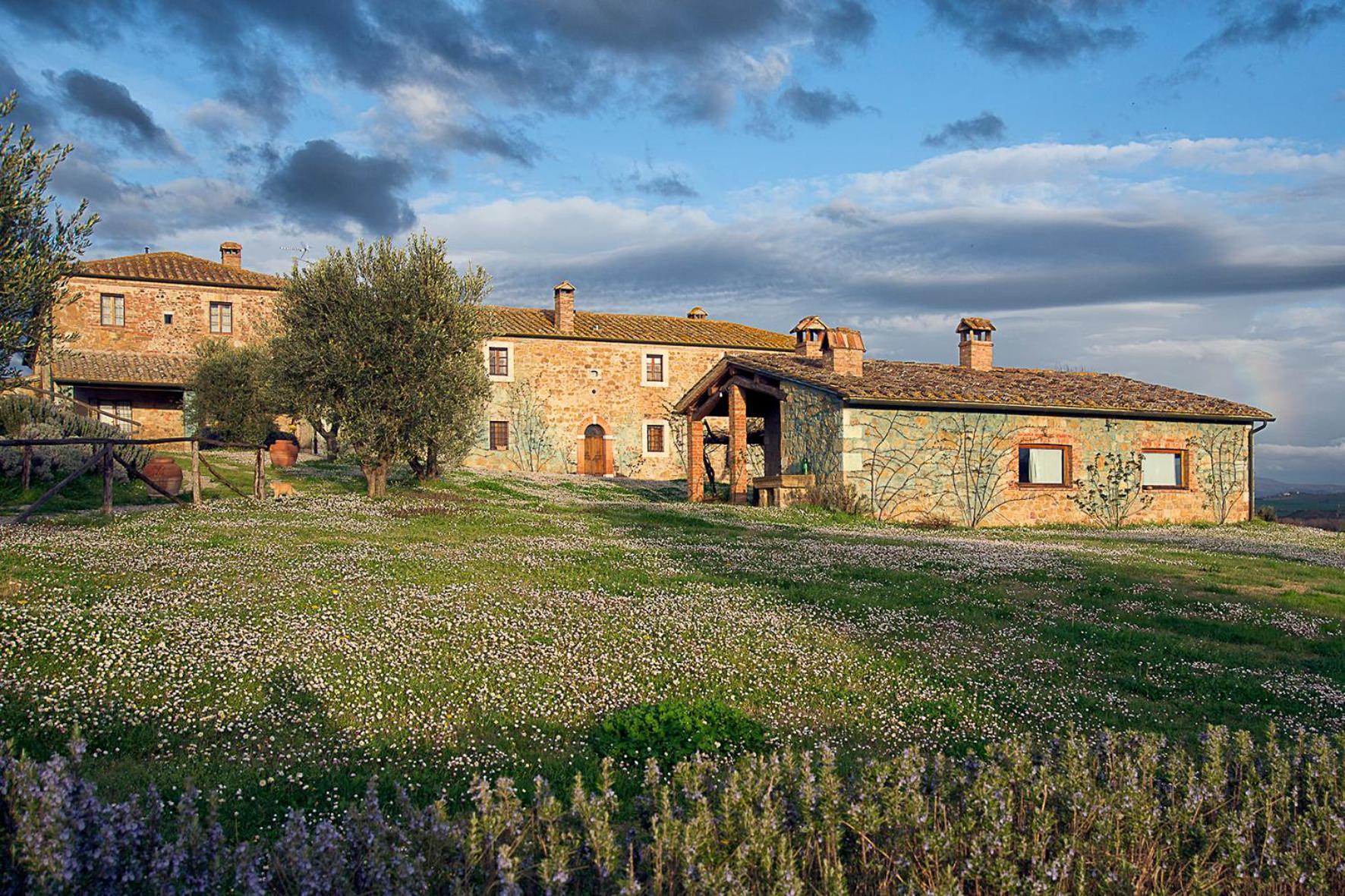 Agriturismo Le Sorbelle D'Orcia Con Piscina Pienza Eksteriør billede