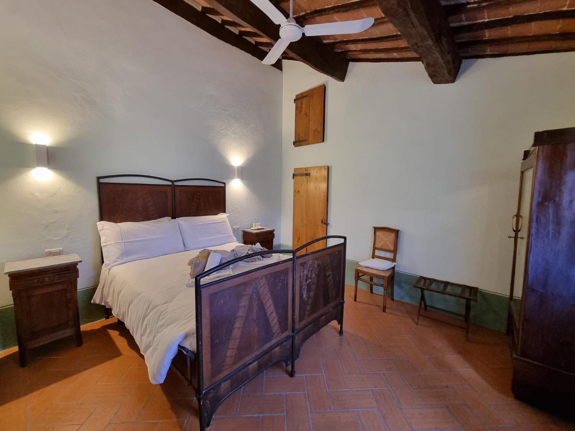 Agriturismo Le Sorbelle D'Orcia Con Piscina Pienza Eksteriør billede