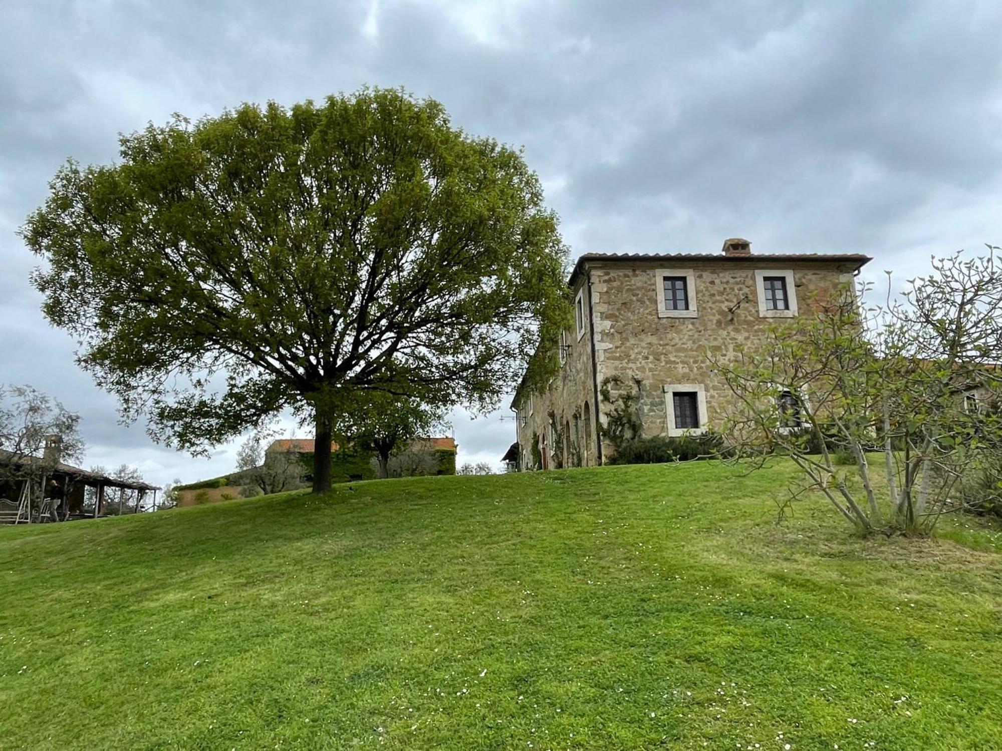 Agriturismo Le Sorbelle D'Orcia Con Piscina Pienza Eksteriør billede