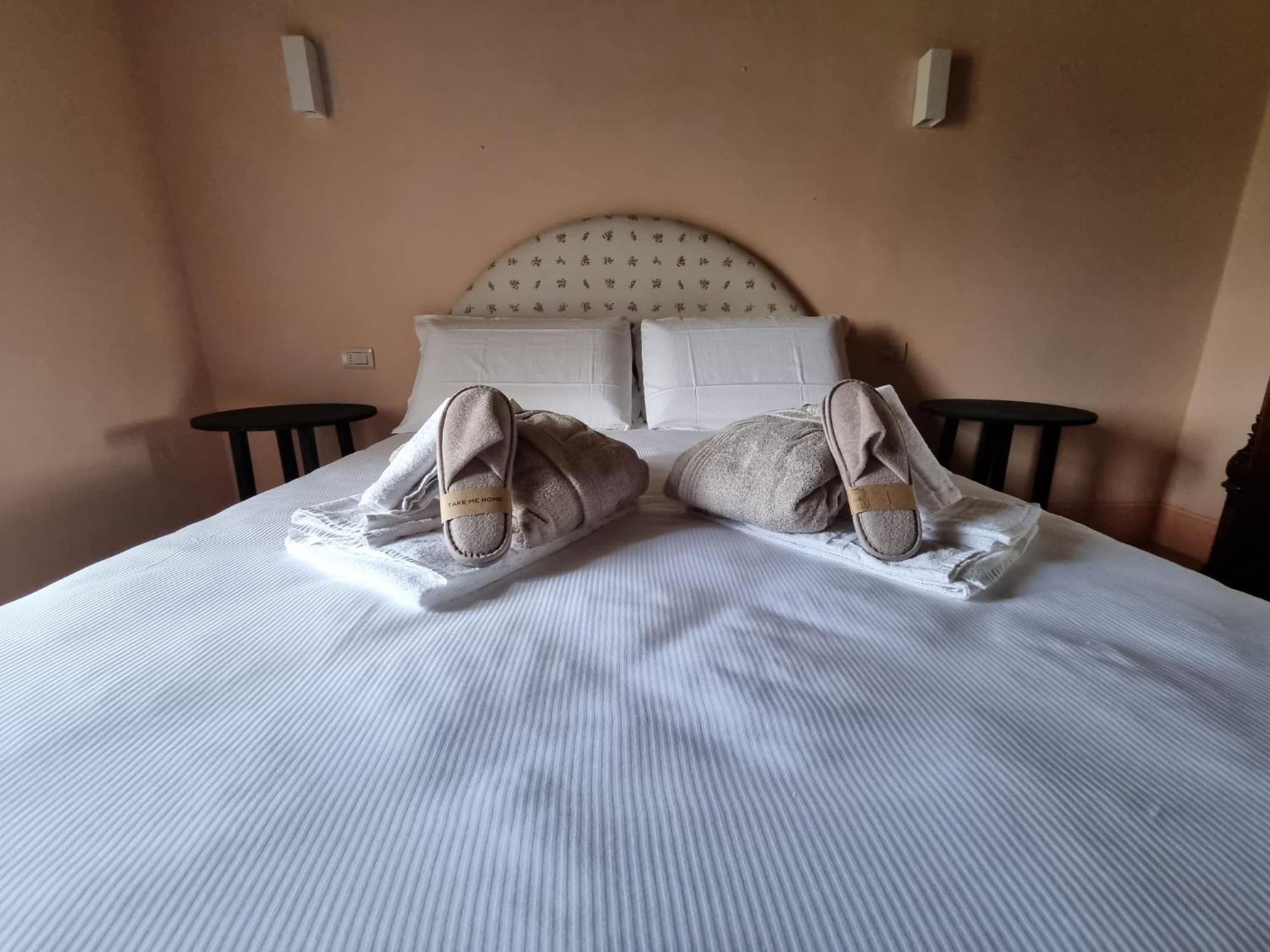 Agriturismo Le Sorbelle D'Orcia Con Piscina Pienza Eksteriør billede
