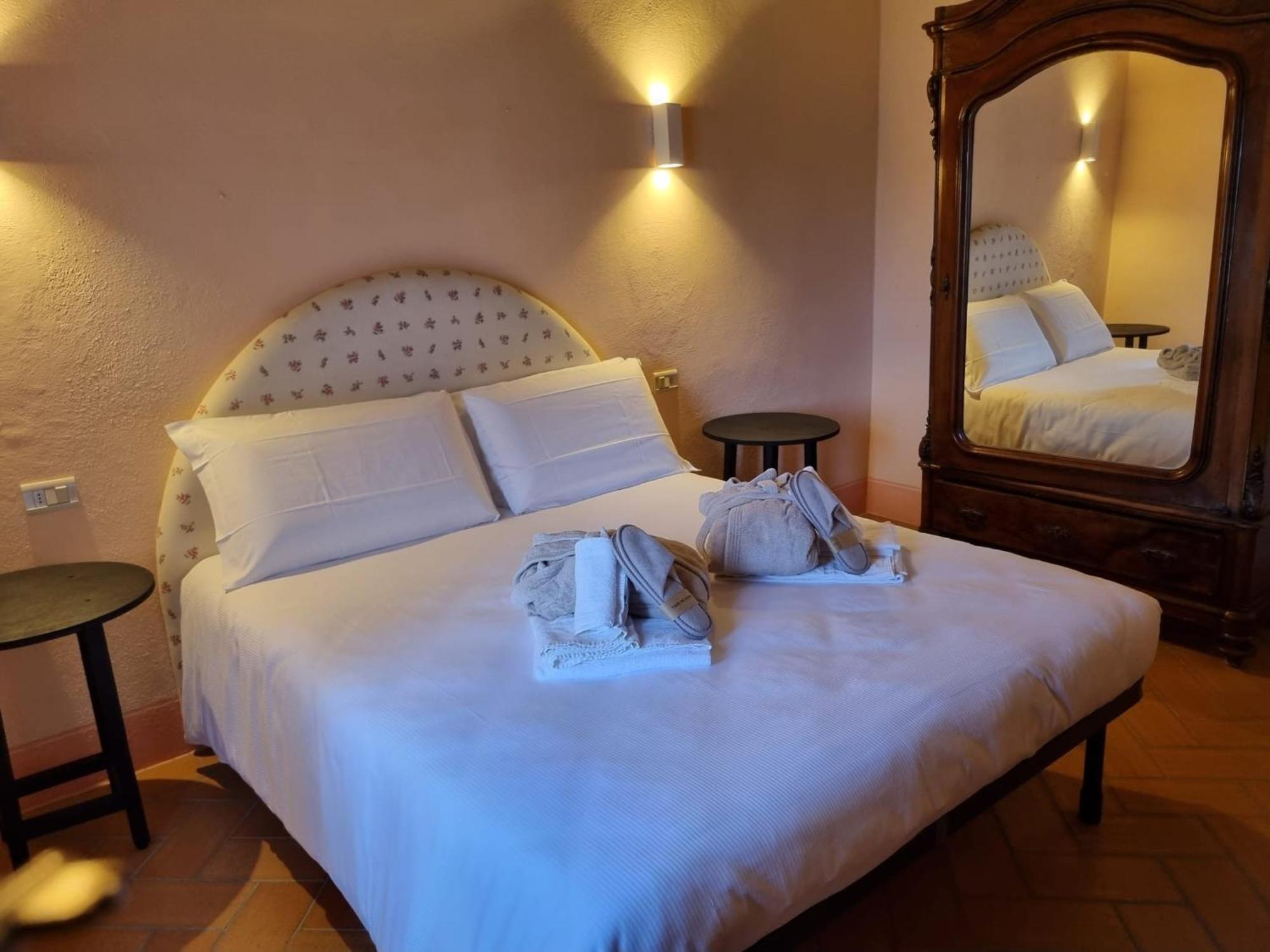 Agriturismo Le Sorbelle D'Orcia Con Piscina Pienza Eksteriør billede